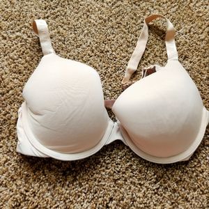 Victoria Secret Tshirt Push Up Bra 34B Nude